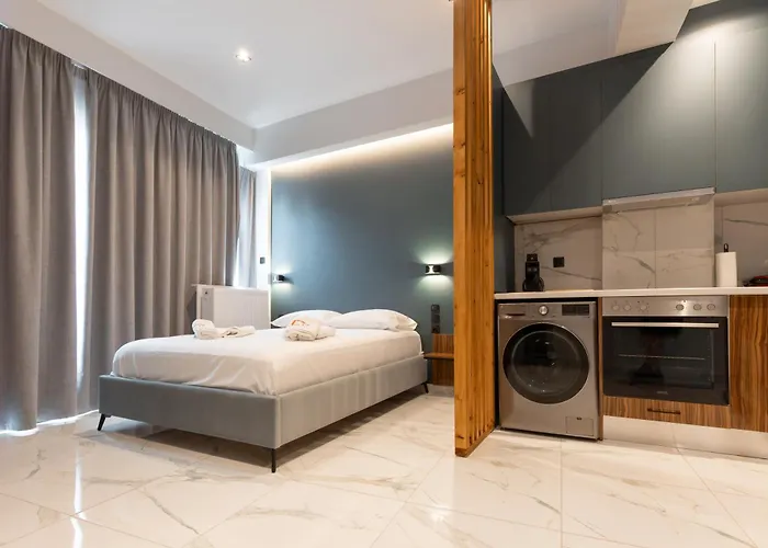 δ17 & Apartment Larissa